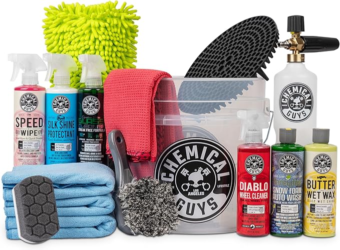 Chemical Guys HOL169 16-Piece Arsenal Builder Car Wash Kit